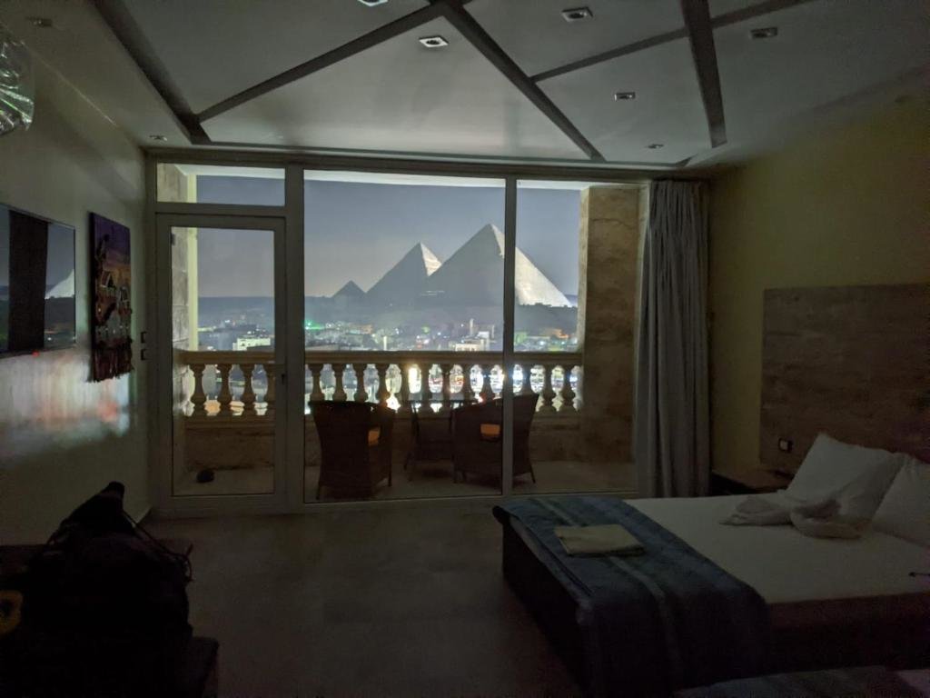 Полулюкс pyramids view suite/vista piramidi