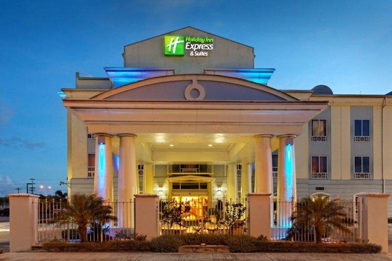 Doppel Suite Holiday Inn Express Hotel & Suites Trincity Trinidad Airport, an IHG Hotel