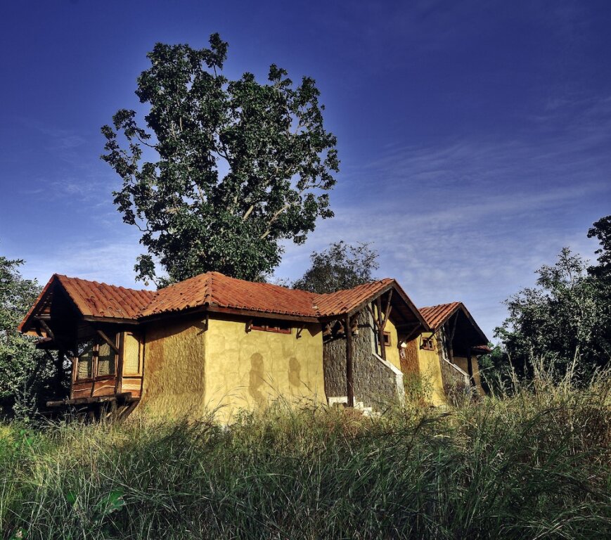 Luxe bungalow Pugdundee Safaris - Kanha Earth Lodge