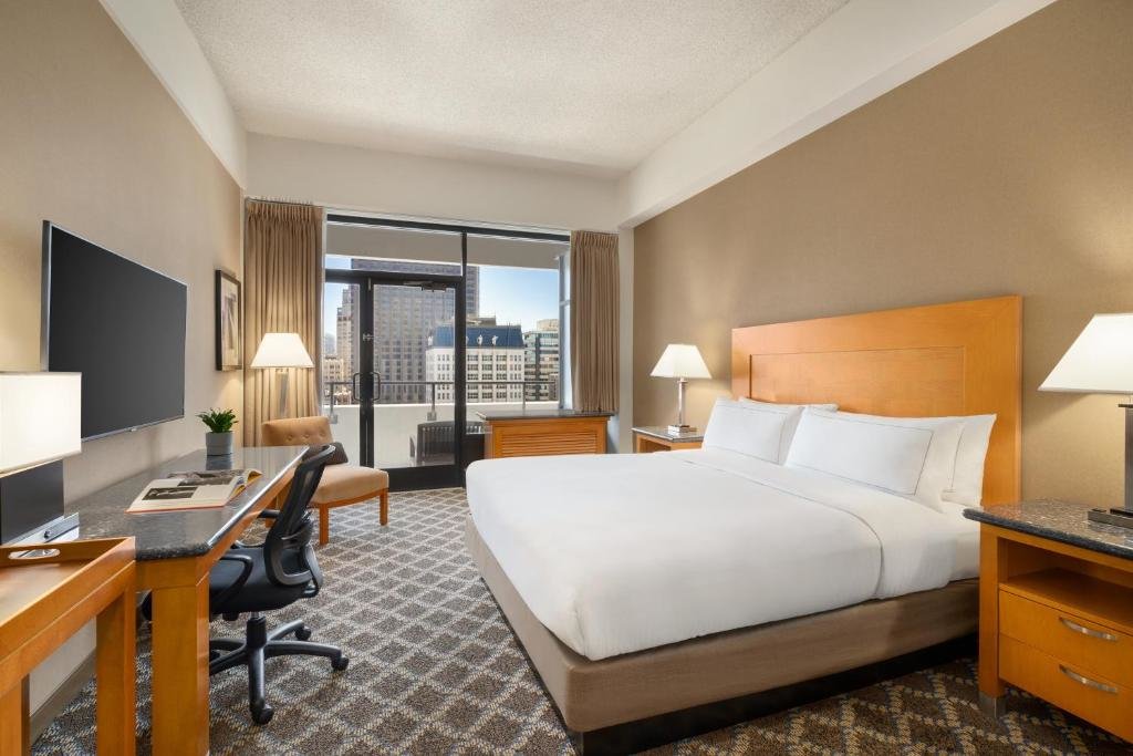 Double room with balcony Hilton San Francisco Financial District