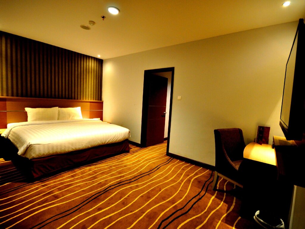 Suite junior dMaleo Hotel Makassar
