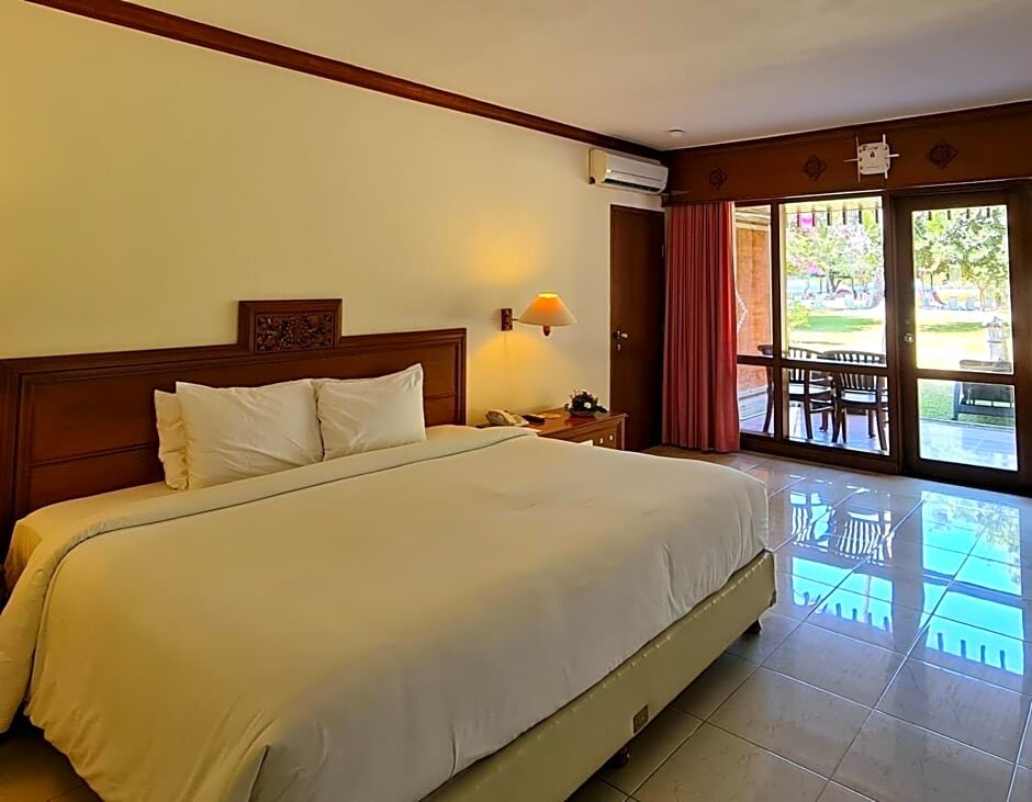 Deluxe Double room with garden view Inna Bali Beach Garden