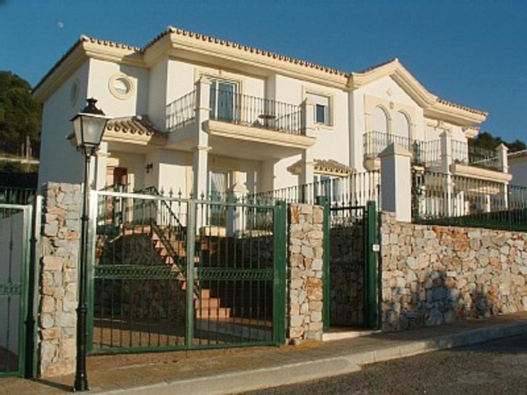 Standard chambre Luxury villa at Alhaurin Golf nr Mijas, pvt heated pool, wifi, aircon, fab views