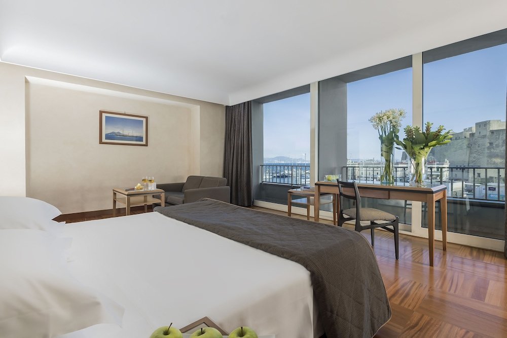 Двухместный номер Deluxe с балконом и с видом на море Hotel Royal Continental
