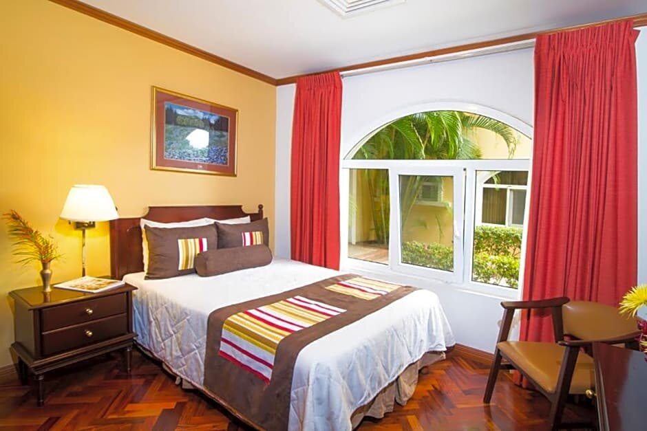 2 Bedrooms Suite Apartotel & Suites Villas del Rio