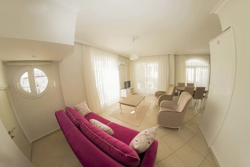 Apartamento 3 habitaciones con balcón Stella Luxury Apart & Residence