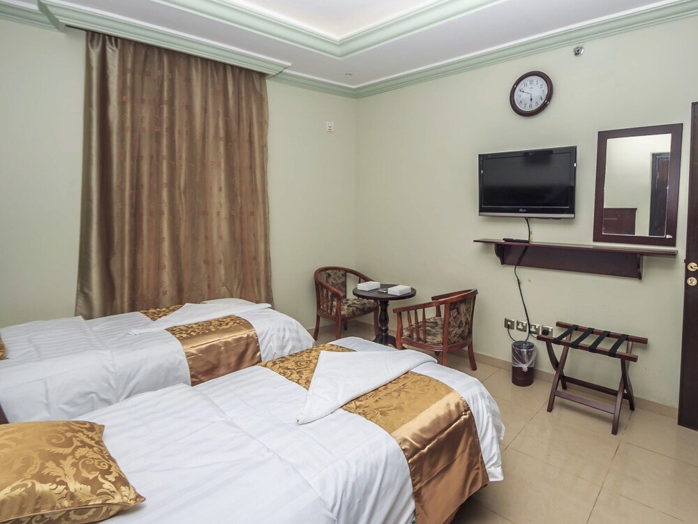 1 Bedroom Deluxe Double room with city view Al Fawz Inn