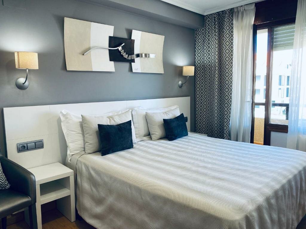 Standard Double room with partial sea view Hotel Las Olas