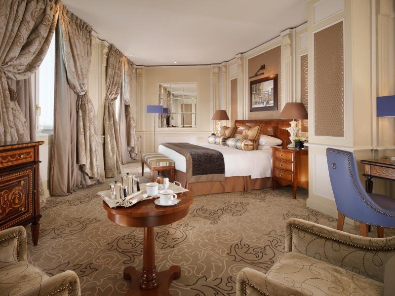 Двухместный номер Premium Hotel Principe Di Savoia - Dorchester Collection