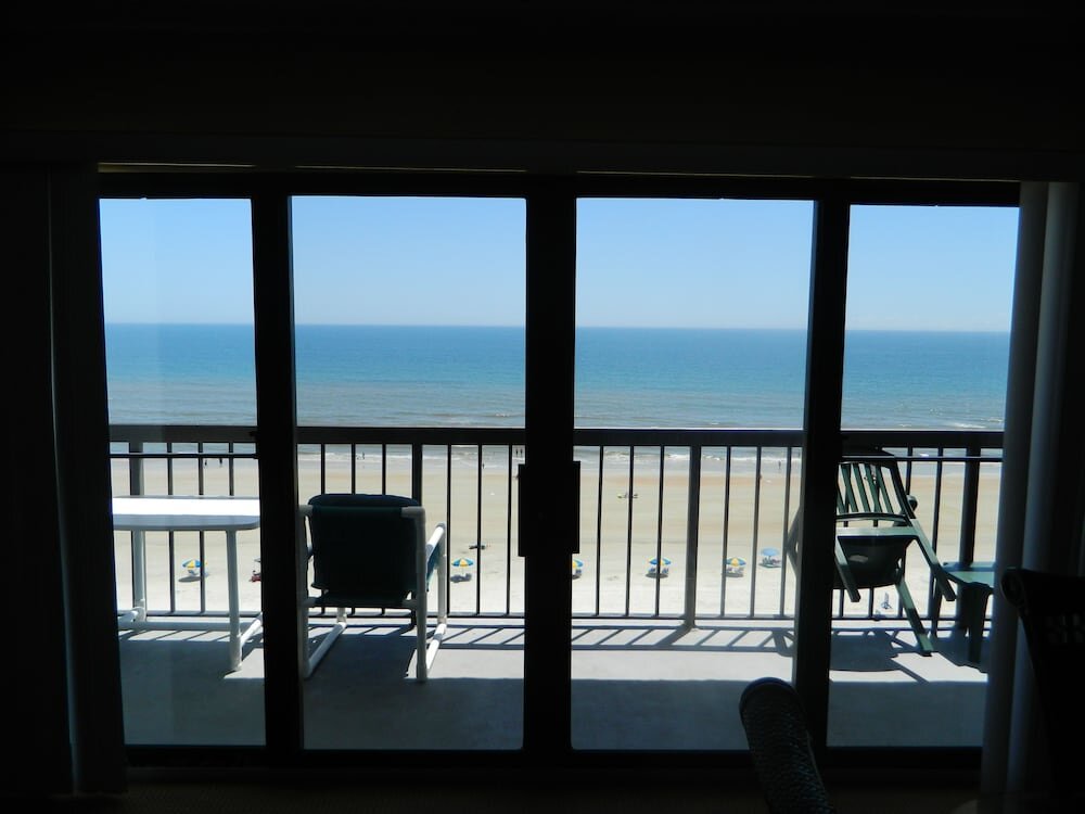 Двухместный номер Standard пентхаус с балконом и с красивым видом из окна Tropical Winds Resort Hotel