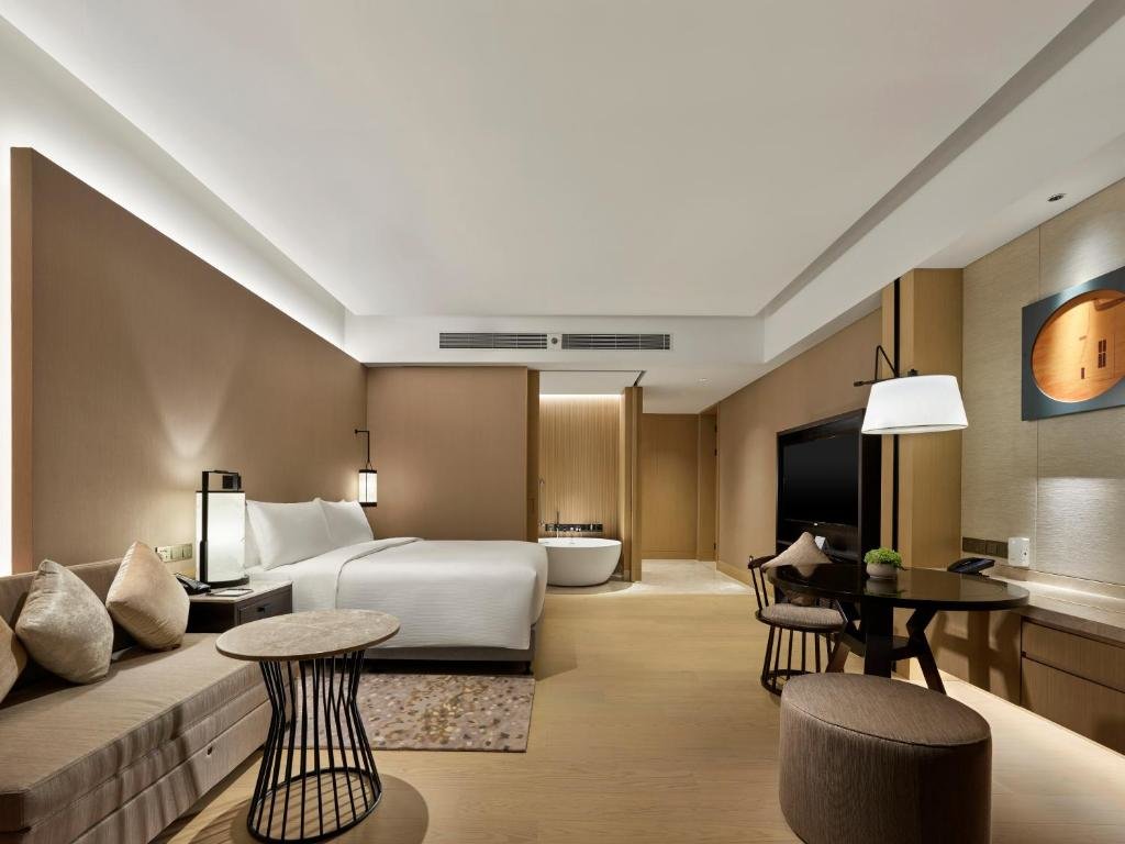 Двухместный номер Deluxe Hilton Shanghai Songjiang Guangfulin