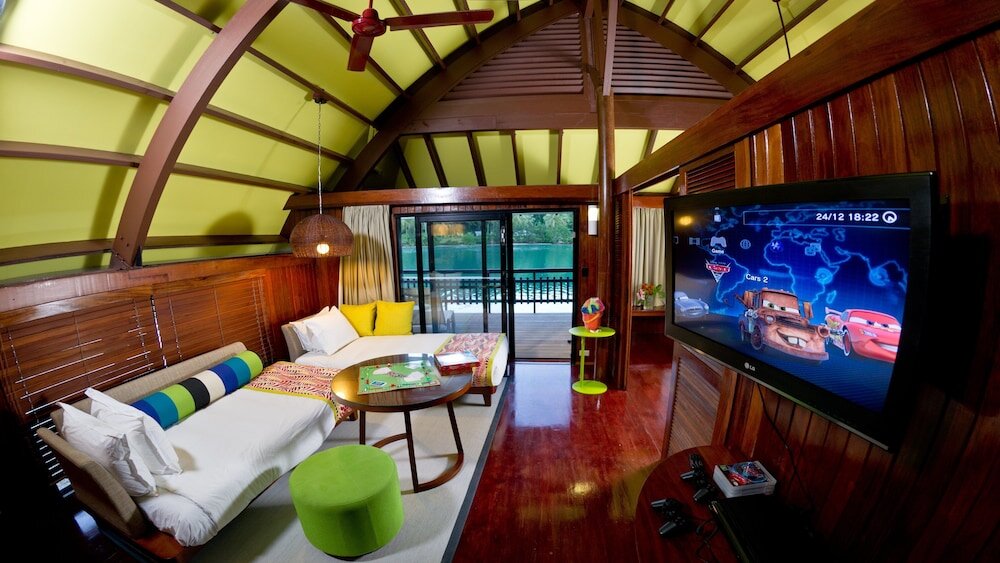Семейный номер Standard c 1 комнатой с видом на залив Holiday Inn Resort Vanuatu, an IHG Hotel