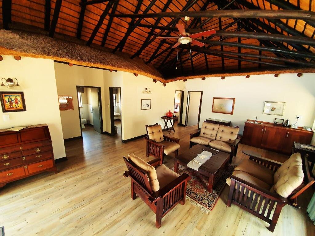 Villa 2 dormitorios con balcón y con vista Phelwana Game Lodge