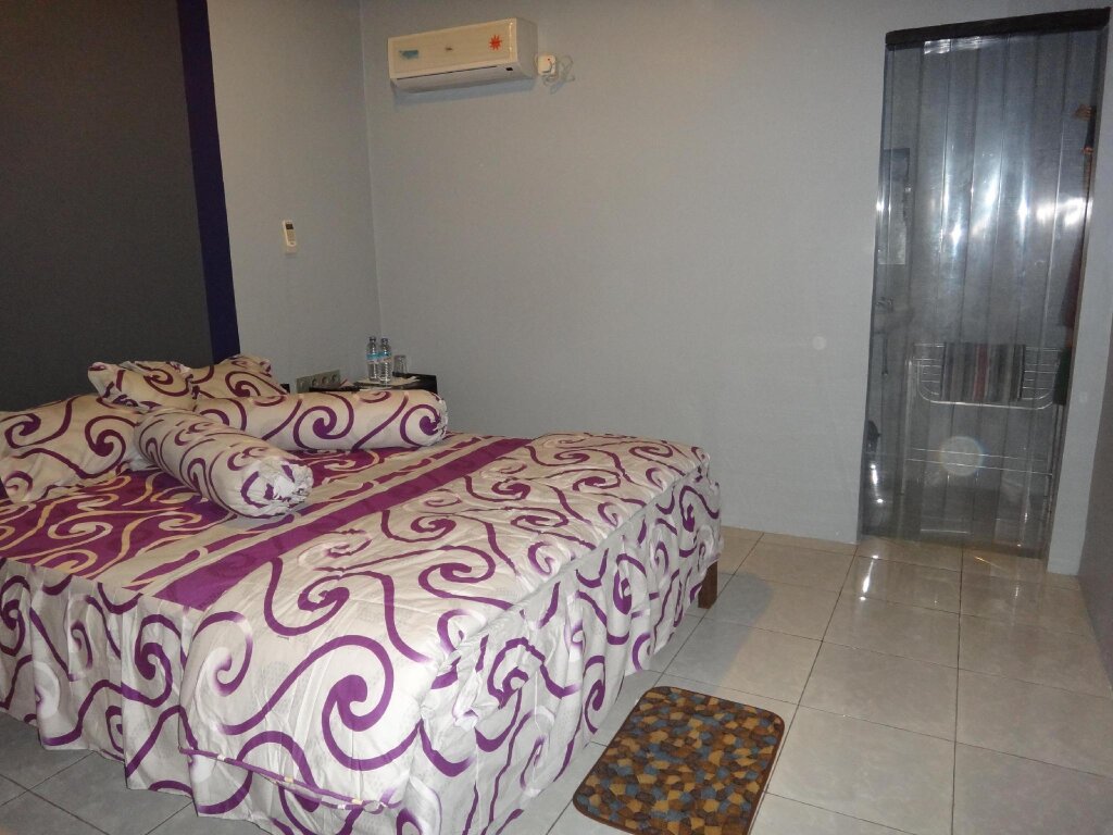 Standard Double room with view Mbah Mek Trawangan Homestay