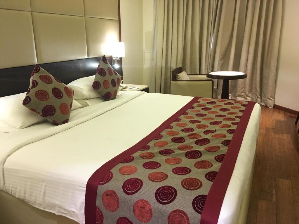 Standard Club room Ramee Guestline Hotel Juhu