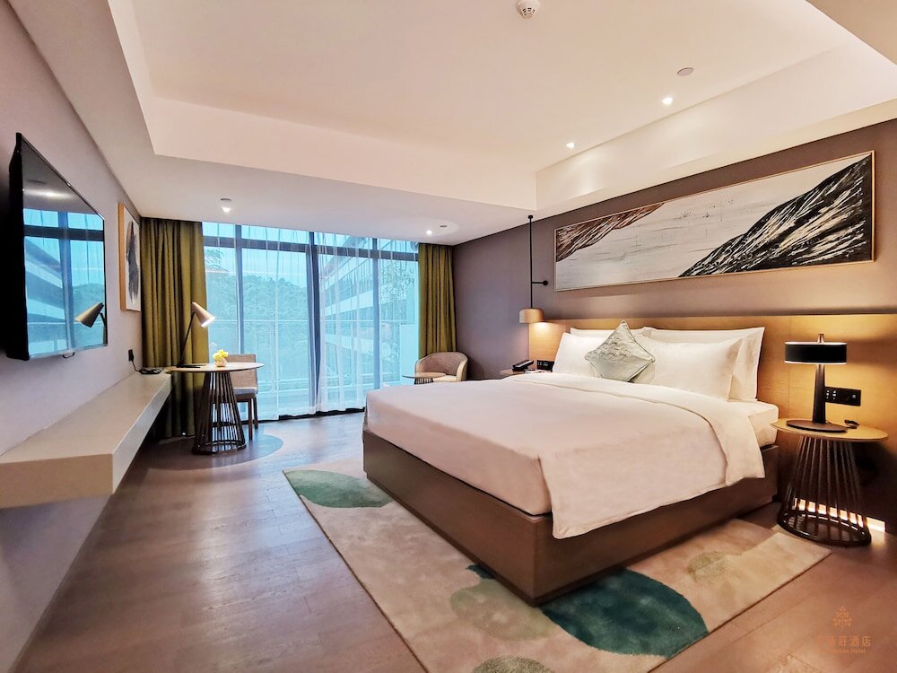 Executive room 广州高新国羽木莲庄酒店The Mulian Hotel Of Guangzhou Gaoxin Guoyu