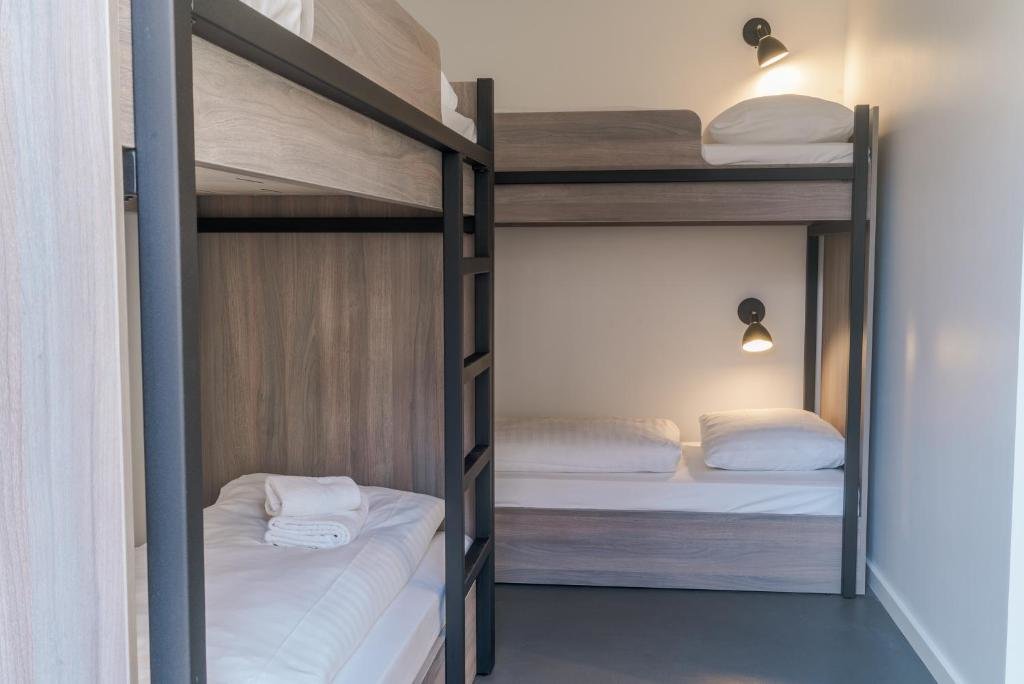 Кровать в общем номере Copenhagen Go Hotel