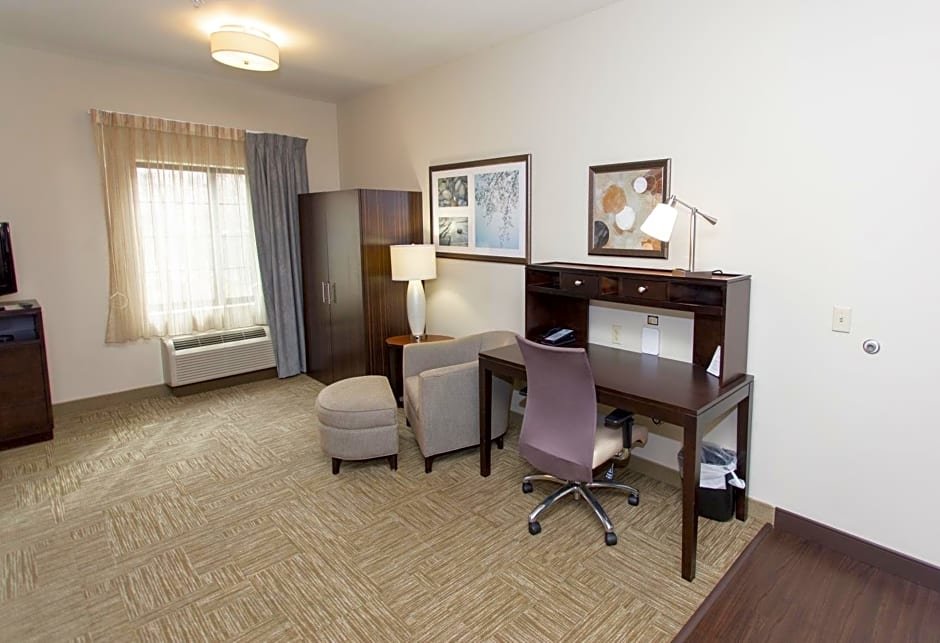 Standard room Staybridge Suites Bowling Green, an IHG Hotel