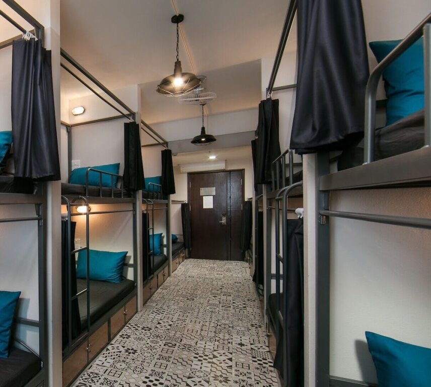 Кровать в общем номере Azure Sapa Hotel