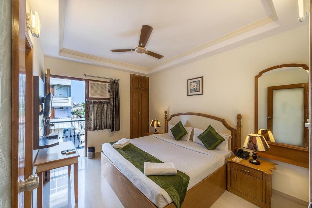 Deluxe chambre avec balcon Treebo Trend Woodsvilla Suites Bapu Nagar