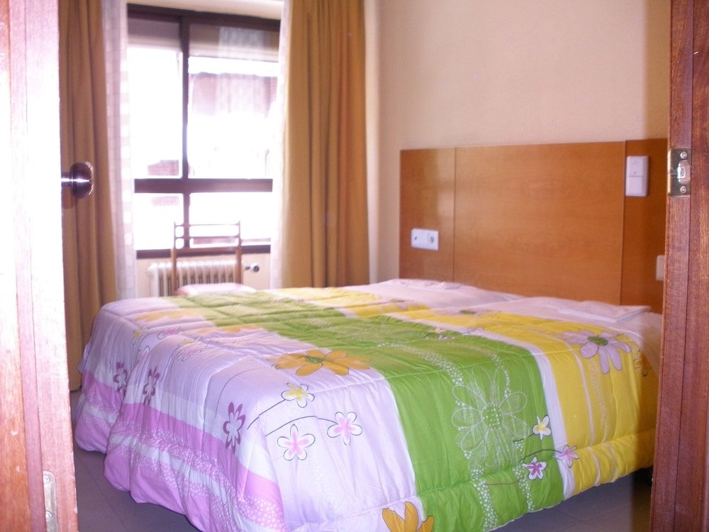 Standard Double room Hispania Residence - Hostel