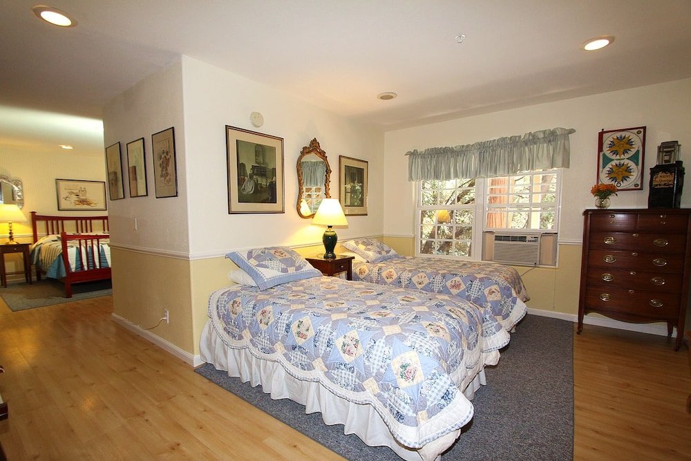 Standard Zimmer mit Balkon und mit Blick McCaffrey House Bed and Breakfast Inn