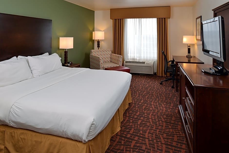 Suite Holiday Inn Express Hotel & Suites Cherry Hills, an IHG Hotel