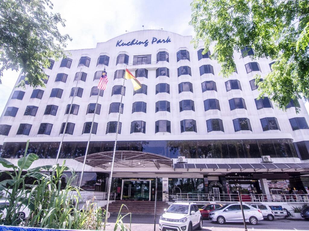 Отель Kuching Park Hotel 3* (35 отзывов) в Кучинг, штат Саравак.  Забронировать Отель Kuching Park Hotel 3*