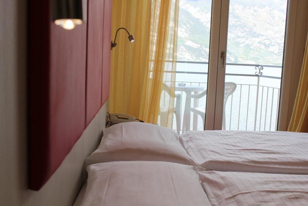 Standard Doppel Zimmer mit Seeblick Hotel Da Tino