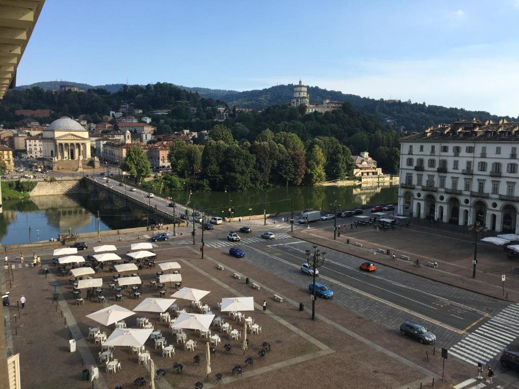 Apartment TORINO VACANCY 3 - Elegant & Romantic house with a view of Piazza Vittorio/Gran Madre