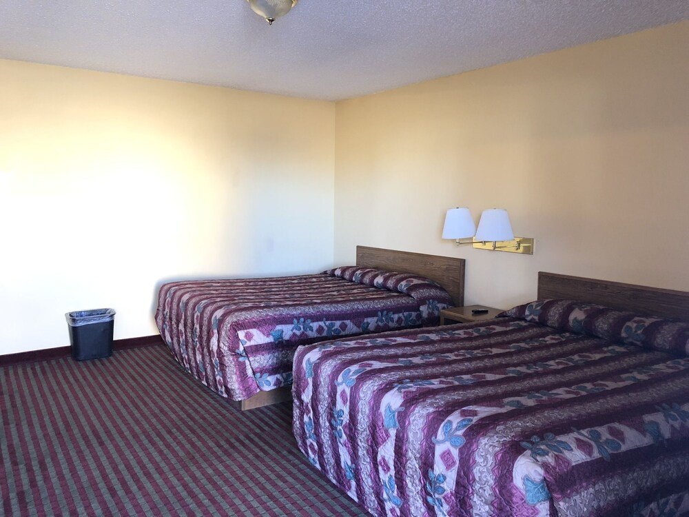 Standard quadruple chambre Deluxe Inn Motel