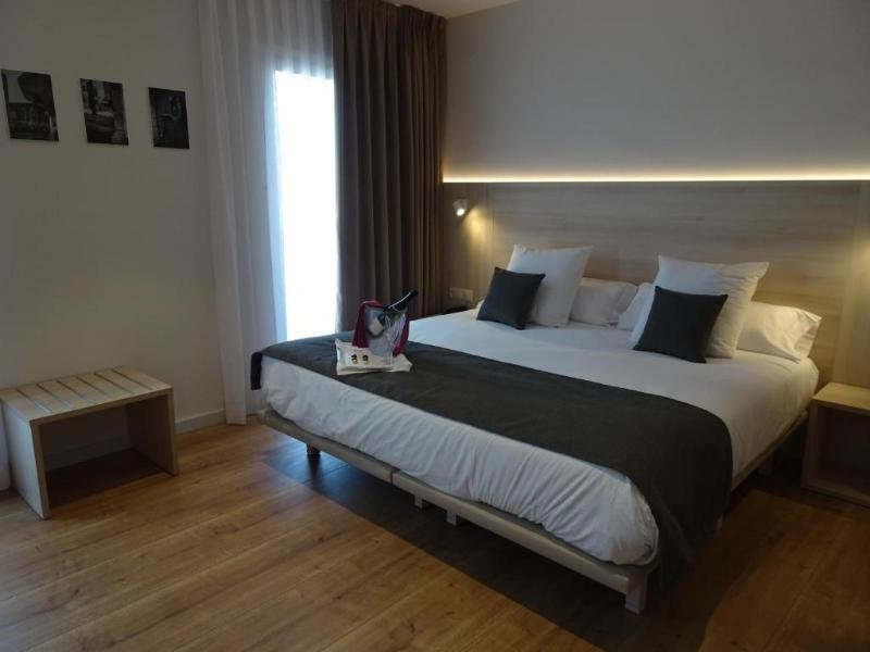 Standard Zimmer mit Balkon Hotel Emporium