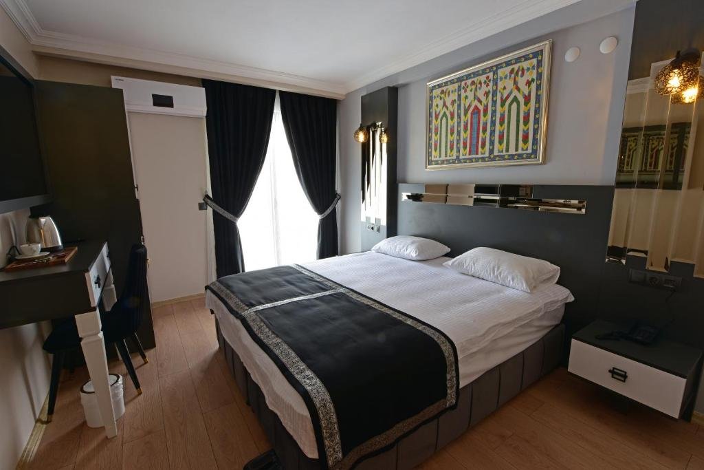 Standard Single room with balcony Hotel Sultansaray Sultanhanı
