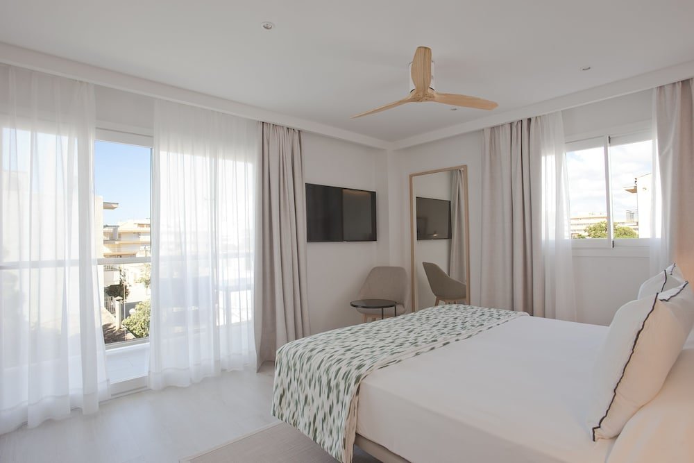 Двухместный номер Premium с балконом и с видом на улицу Hotel MiM Mallorca & Spa