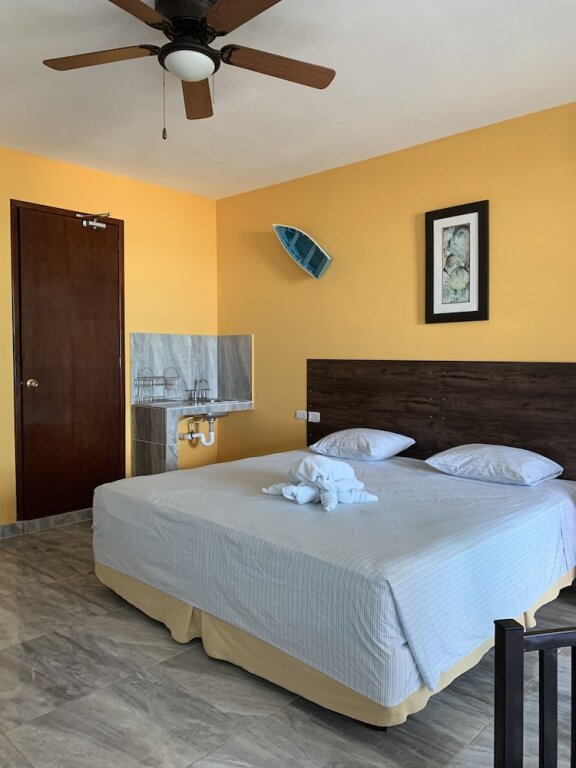 Четырёхместный семейный номер Standard c 1 комнатой с видом на море Playa Arena