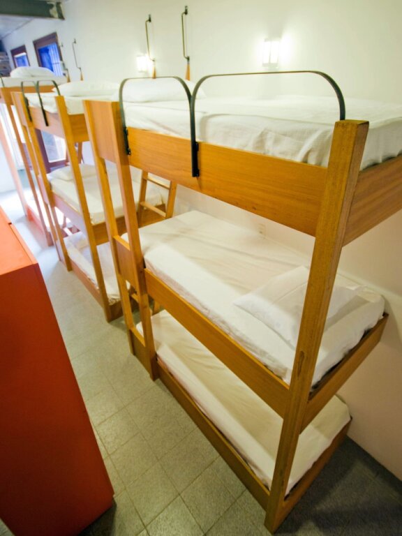 Кровать в общем номере 186 Lapa Central Hostel