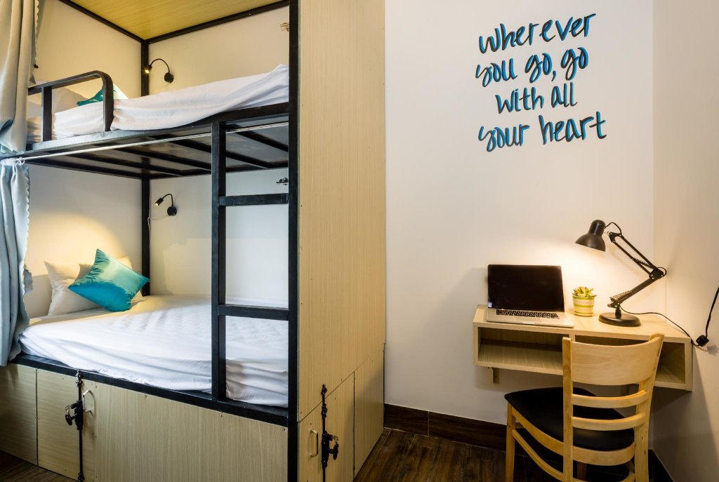 Кровать в общем номере (женский номер) Fedora Hostel
