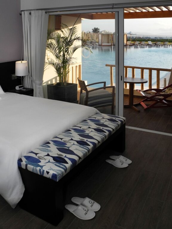 Четырёхместный номер Deluxe с балконом Aranwa Paracas Resort & Spa