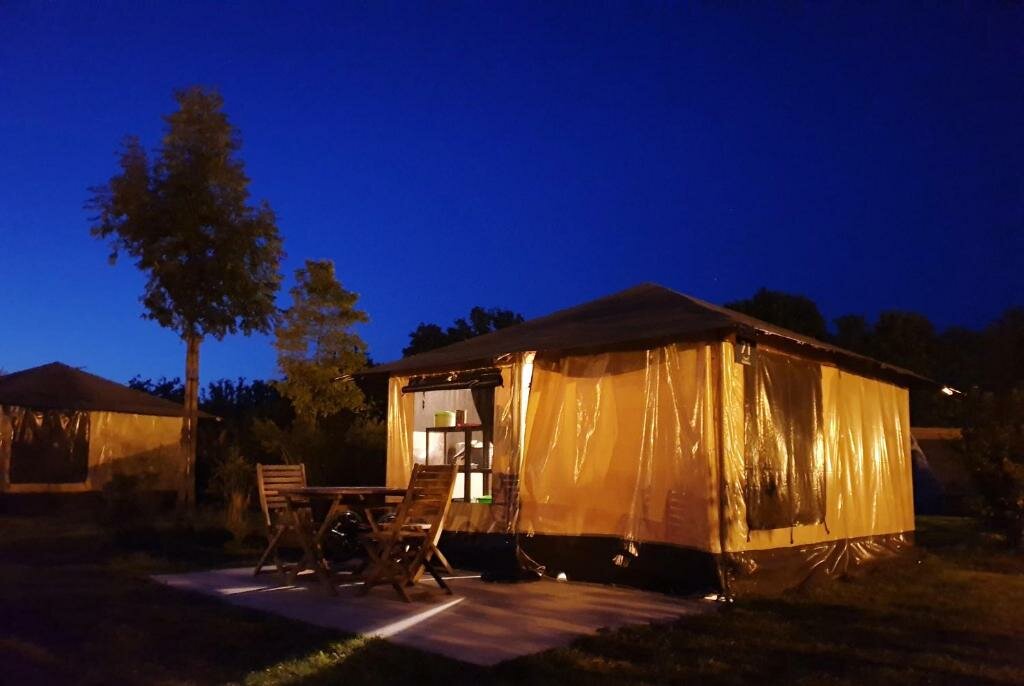 Zelt Camping Aquarev