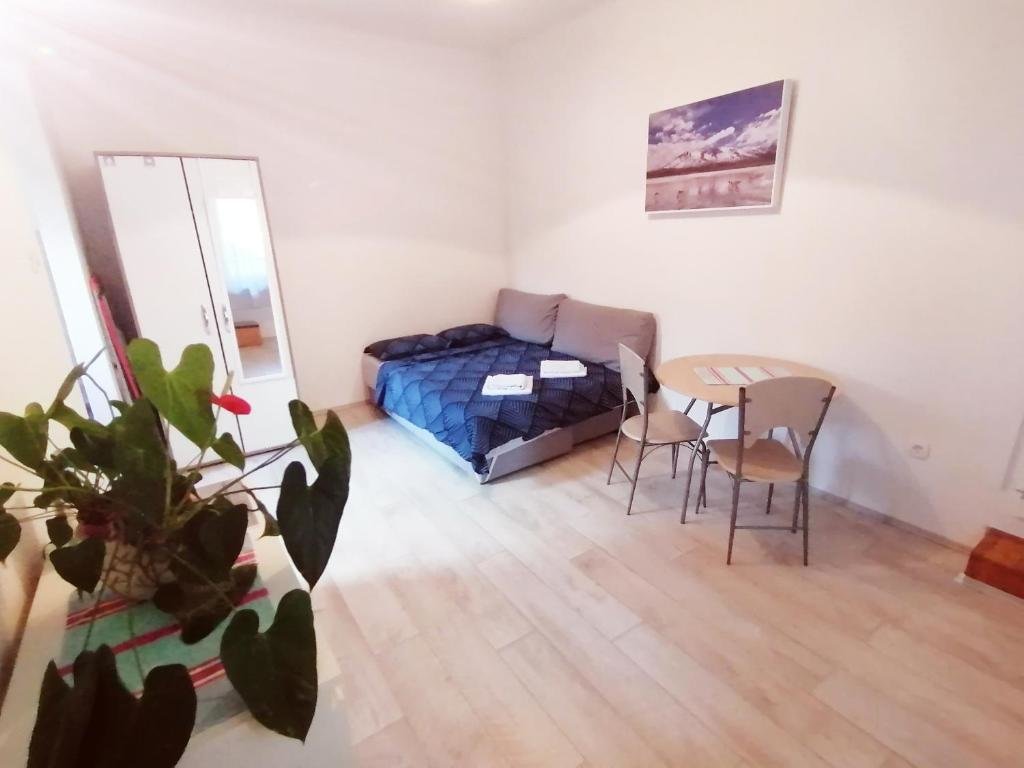 Appartement Modern Studio Apartment for 2 in CITY CENTER