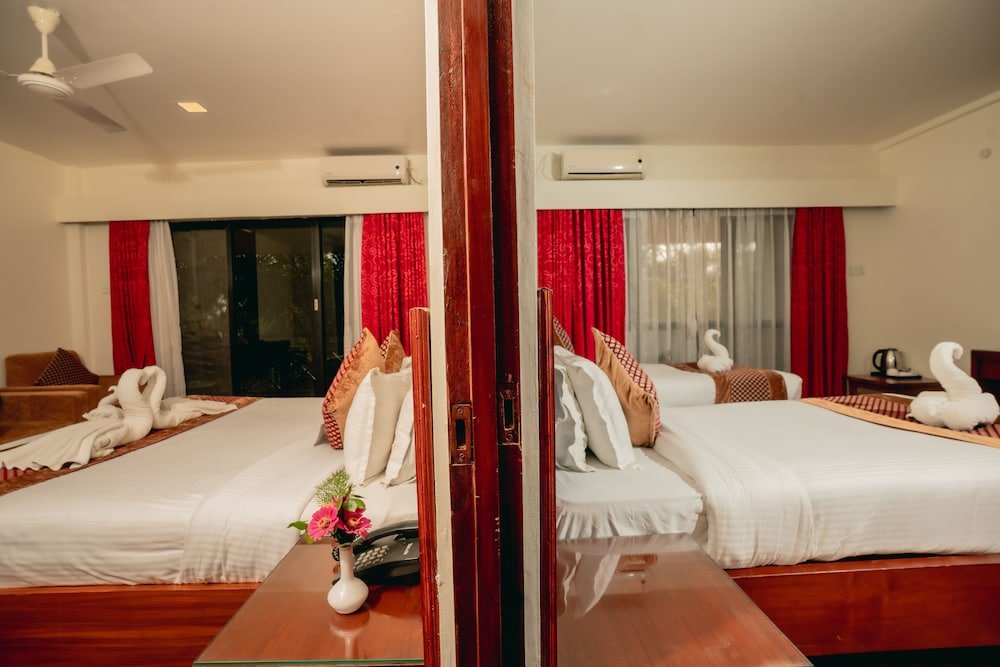 Семейный номер Standard с 2 комнатами с балконом Hotel Jungle Crown