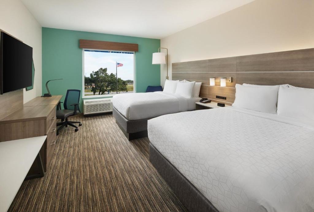 Двухместный номер Standard Holiday Inn Express & Suites Gulf Breeze - Pensacola Area, an IHG Hotel