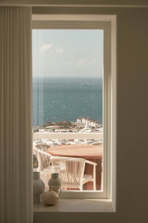 Люкс с балконом и с видом на море Lovia Mykonos