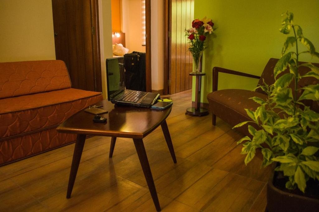 Апартаменты Hotel Mitru - Tarija