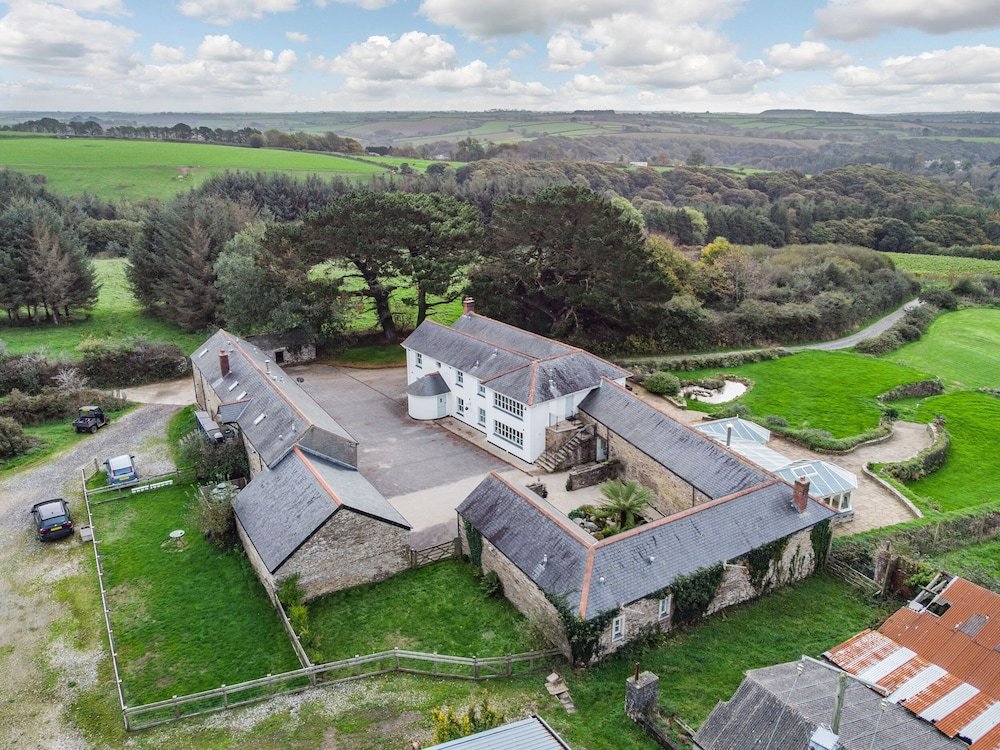 Cottage Tregoninny Vineyard and Woodland Farmhouse