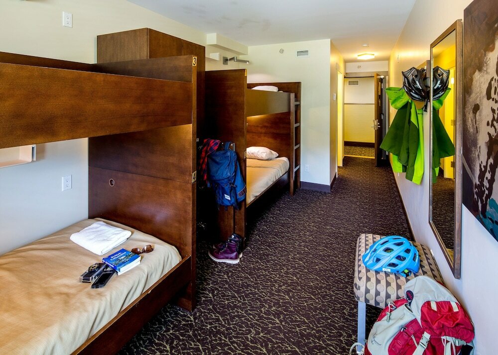 Standard Vierer Zimmer HI Whistler - Hostel