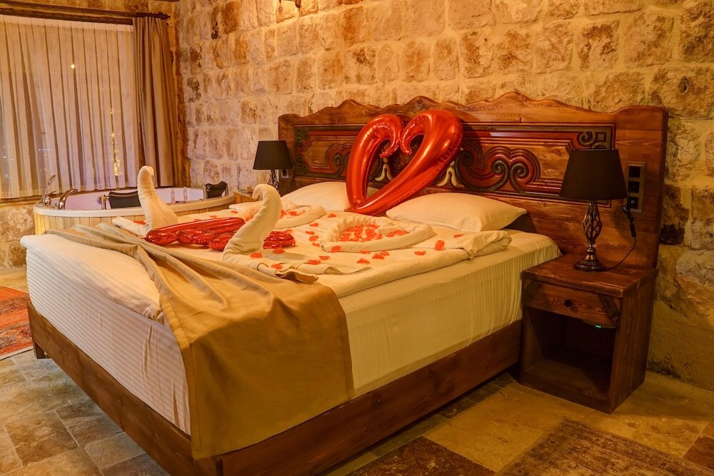 Двухместный номер Standard с балконом Dionysos Cave Cappadocia Hotel
