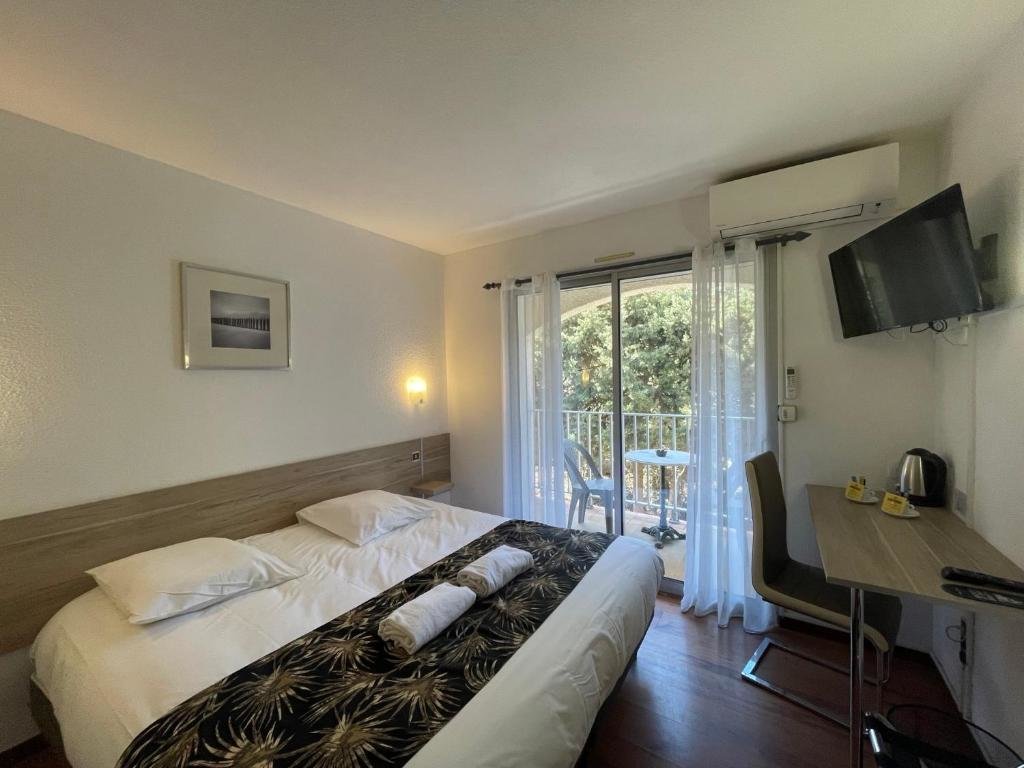 Comfort Double room with balcony Acapella Hotel, Appartements