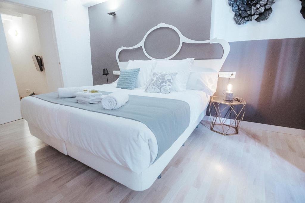 Четырёхместный номер Hotel Boutique Alicante Palacete S.XVII Adults Only