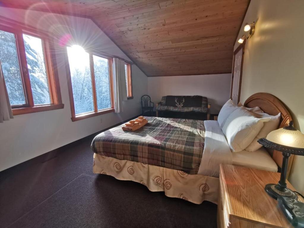 Двухместный номер Superior Alpine Meadows Lodge